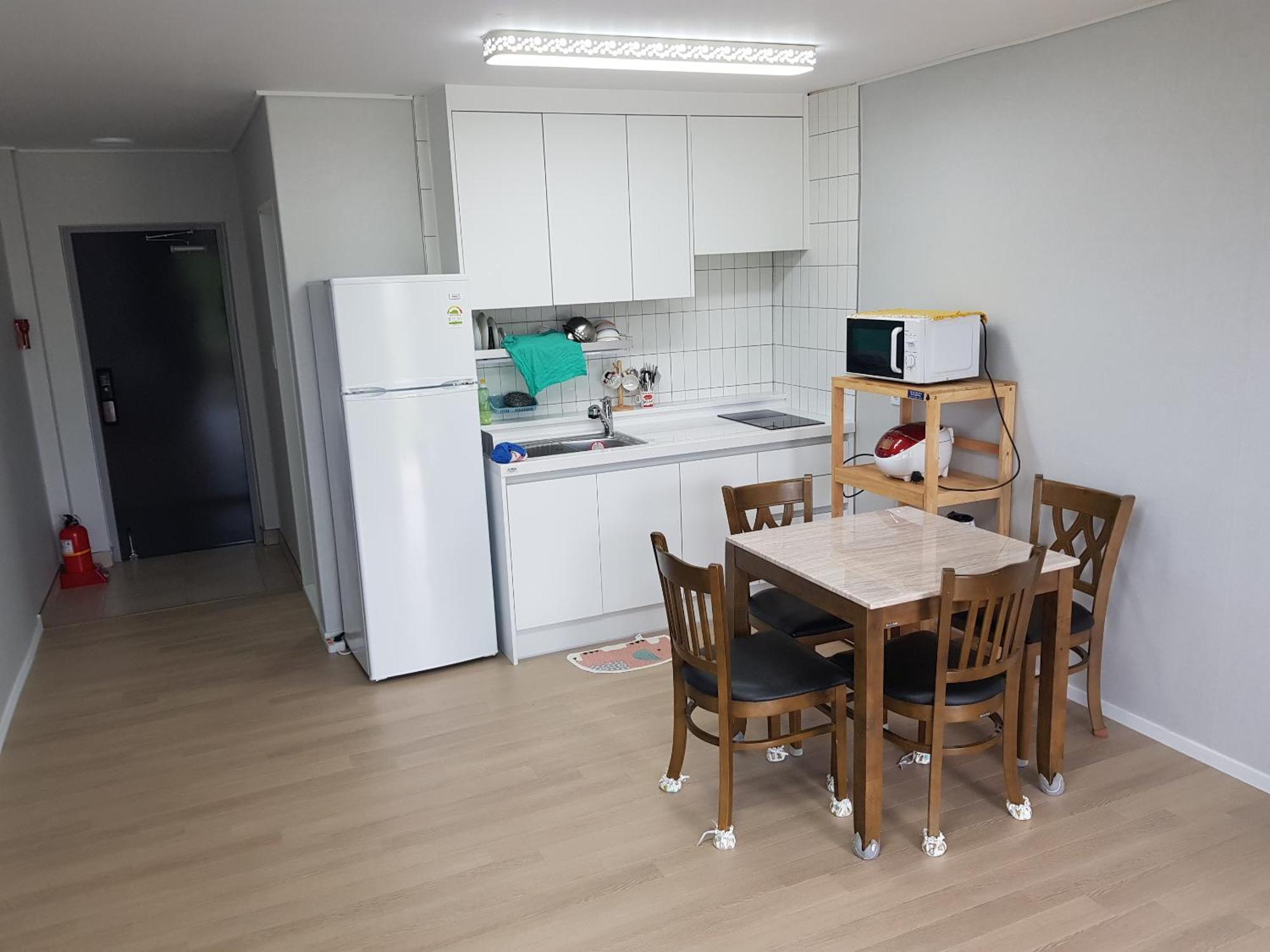 Gilson Guesthouse Сокчхо Экстерьер фото